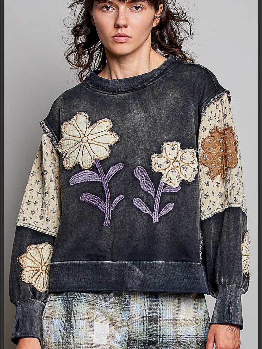 POL Black Sweatshirt with Cream Appliqués and Lavender Stems - Picture 3 of 5